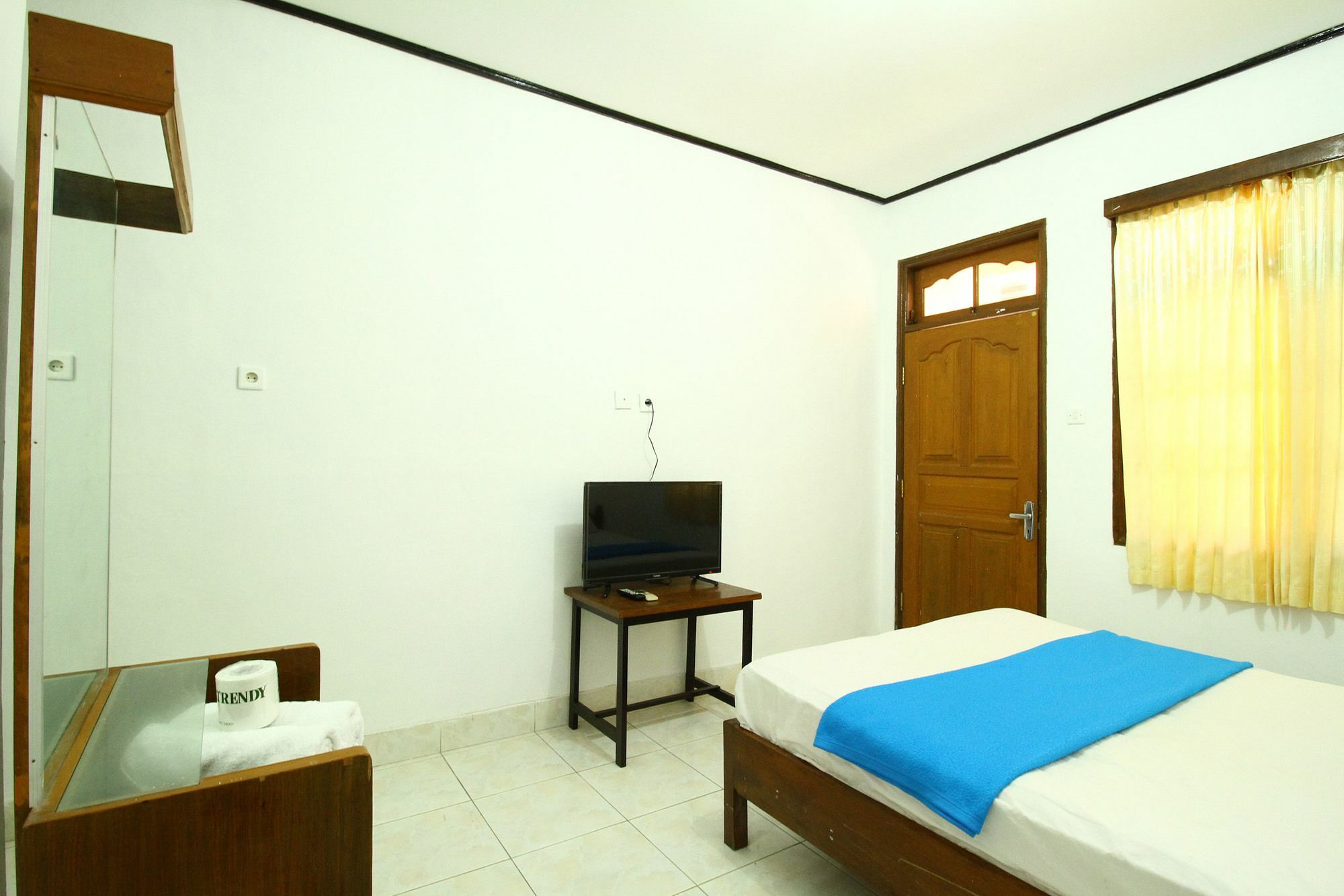 Dua Dara Inn Kuta 勒吉安 外观 照片