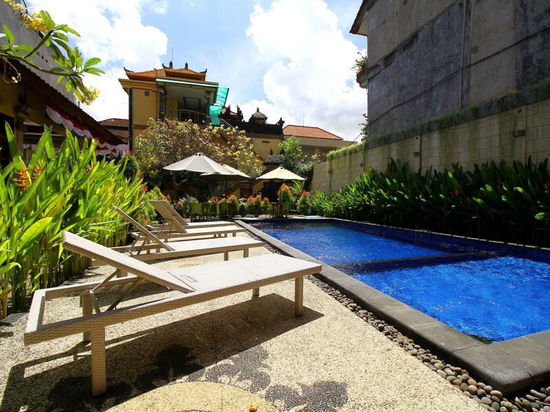Dua Dara Inn Kuta 勒吉安 外观 照片